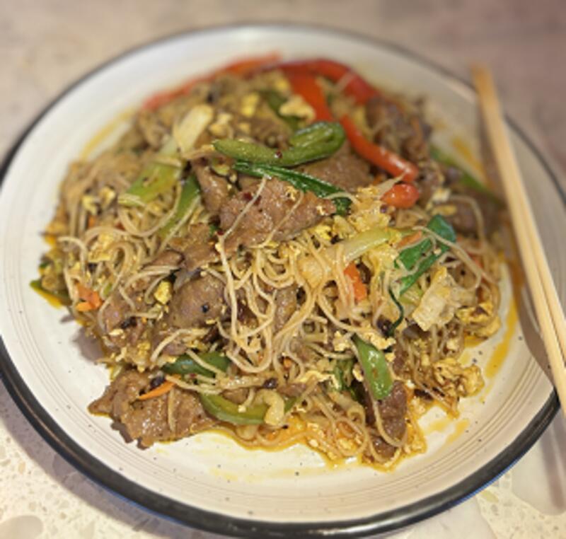 Chili Beef Mei Fun